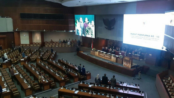 RUU Tertunda Tugas Anggota Baru DPR