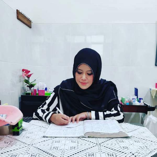 Dokter Dian Agung Anggraeny 11 Tahun Dibayar dengan Sayur