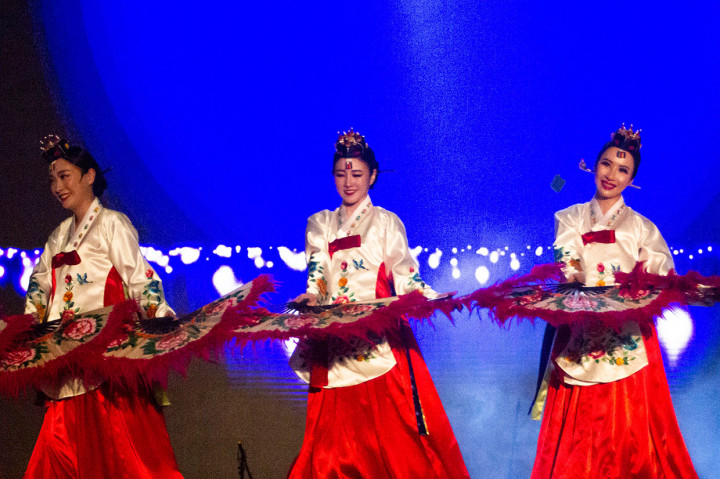 Penari 15 Negara Meriahkan Festival Goyang Karawang