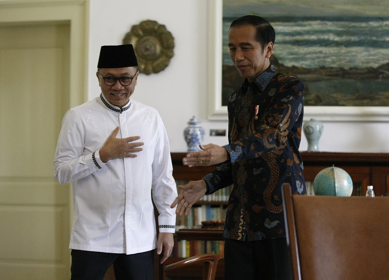 Ketua Umum PAN Zulkifli Hasan dan Presiden Jokowi. MI/Ramdani.
