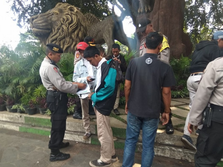 Puluhan Pelajar di Malang Ditangkap Hendak Demo
