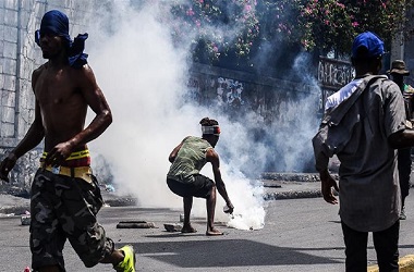 Unjuk Rasa Haiti, Ribuan Demonstran Rusak Toko dan Bank