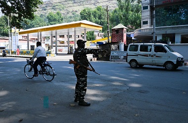 Militan Paling Diburu India Tewas Ditembak di Kashmir