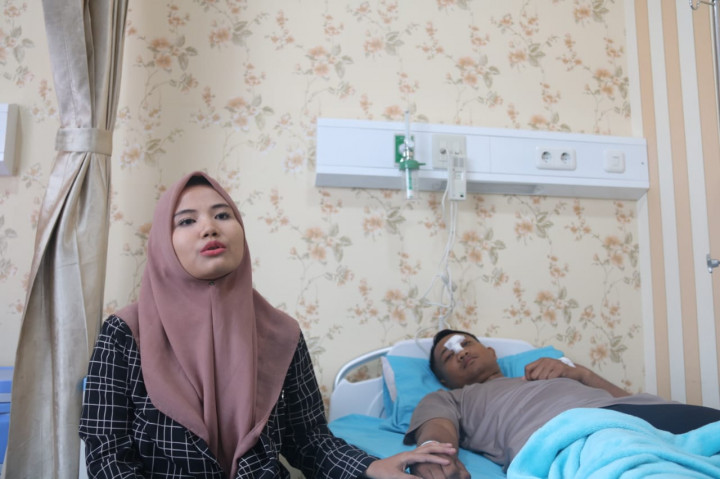 Jadi Korban Demo, Briptu Charis Tunda Pertunangan