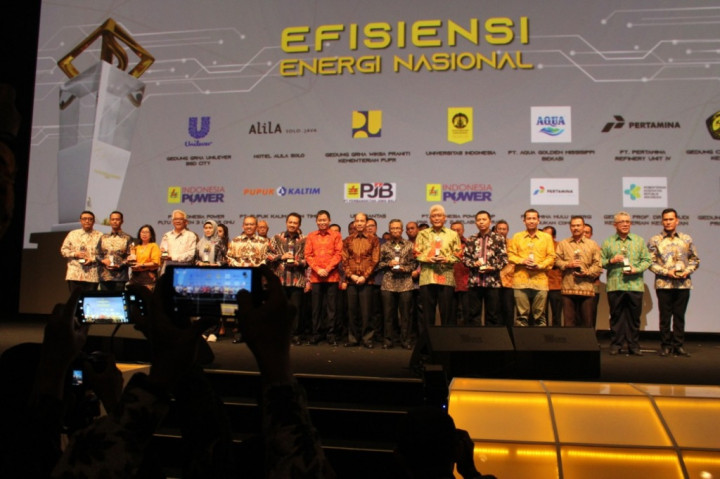 Menteri ESDM Beri Penghargaan Subroto Genjot Efisiensi Energi