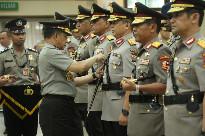 Kapolri Pimpin Sertijab Kapolda Sultra, Riau dan Papua