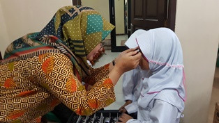 Metro TV Bagikan 1.000 Kacamata Gratis kepada Santri