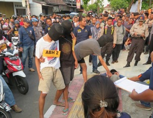 Pembunuh Siswa Usai Nonton Futsal Membuang Barang Bukti
