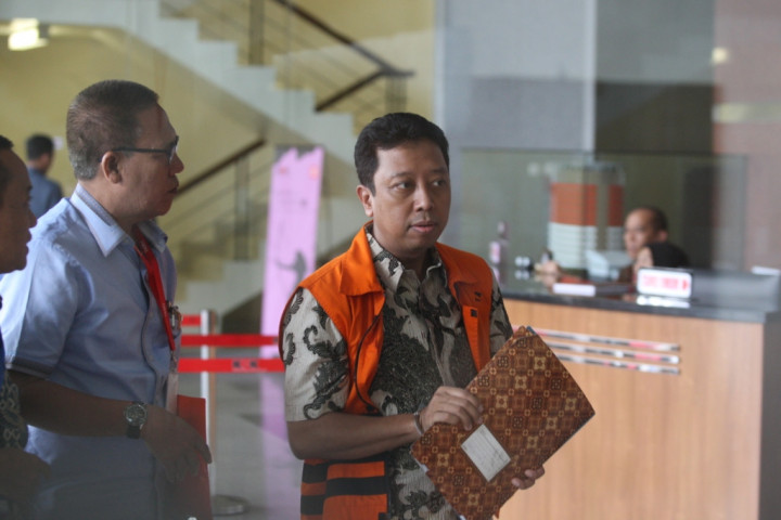 Romy Diminta Tak Bawa Agama Untuk Berkelit