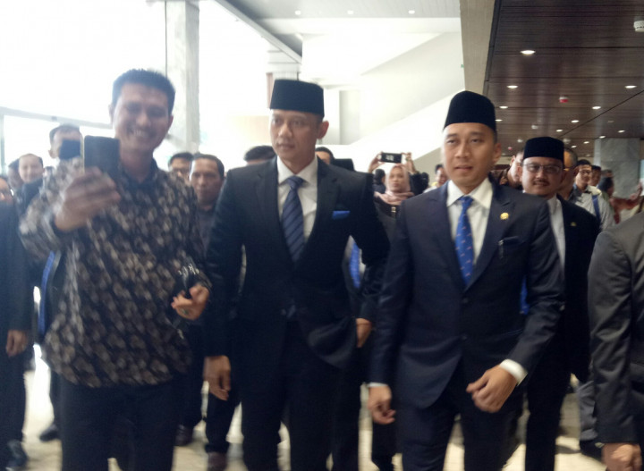 AHY Tengok Pelantikan Ibas