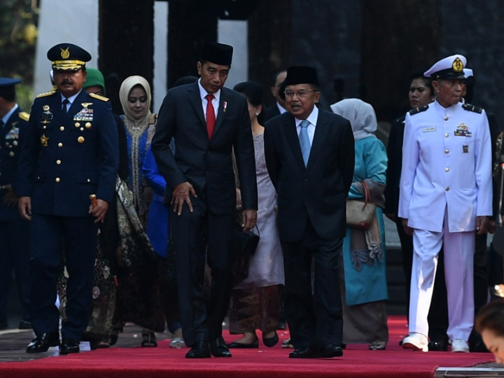 Jokowi hingga Ma'ruf Amin Saksikan Pelantikan Dewan