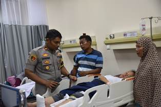 17 Siswa Korban Sekolah Ambruk Dirawat Intensif