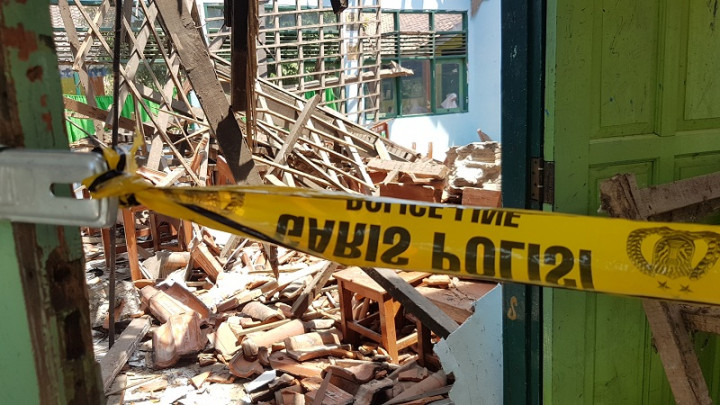 7 Korban Sekolah Ambruk Masih Dirawat Intensif