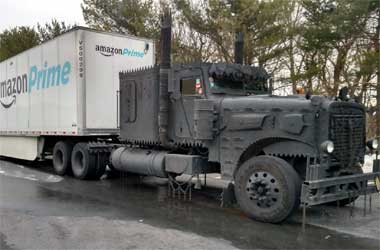 Tampil Sangar Truk Ini Terinspirasi Film Mad Max