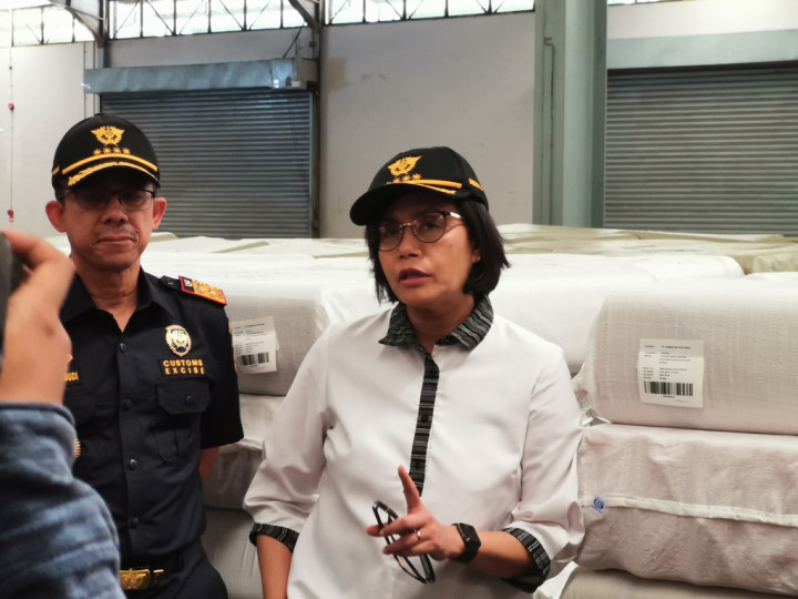 Menkeu: Kebocoran Impor Tekstil Bukan dari PLB