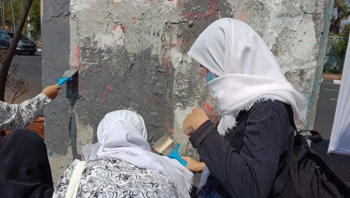 Jejak Vandal Dihapus dari Senayan