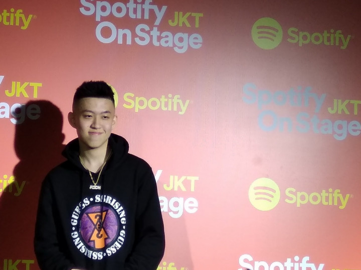 Lagu Yellow Jadi Inspirasi ketika Rich Brian Gamang