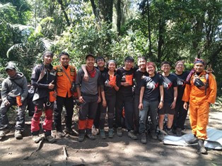 Evakuasi Pendaki di Gunung Raung Berlangsung Dramatis