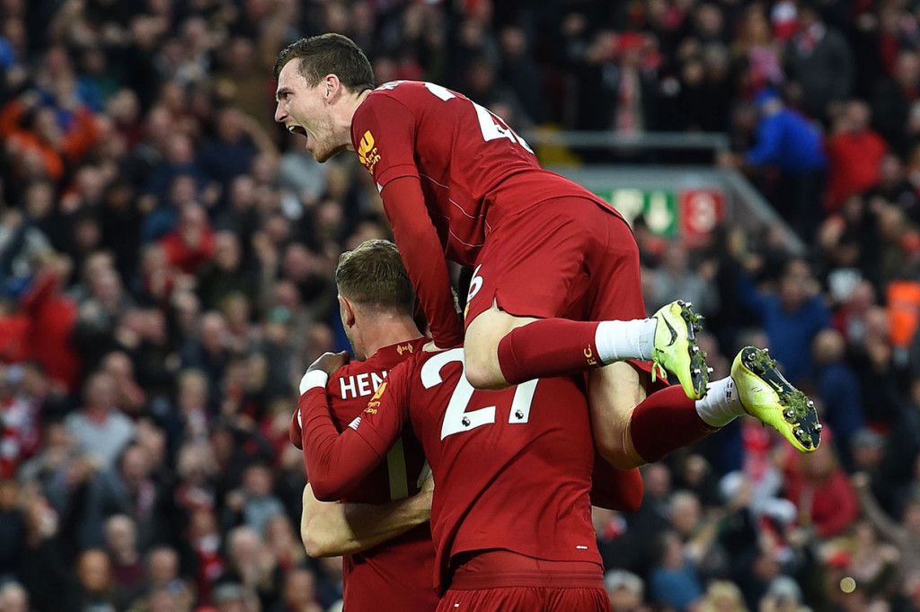 Liverpool Tundukkan Leicester 2-1, Salah Cedera