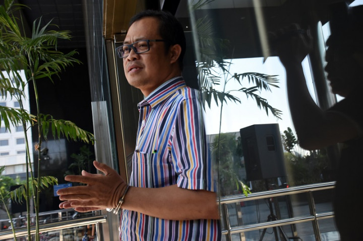 Muchtar Effendi Didakwa Menerima Suap bersama Akil Mochtar