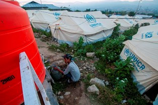 Ratusan KK Korban Gempa Palu Masih Tinggal di Tenda