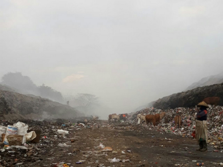 Pemadaman TPA Putri Cempo Solo Dioptimalkan Malam Hari