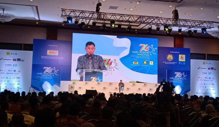 Menteri ESDM Sebut Gaji Bos PLN 30 Kali Lipat Tapi Kerja Lemas