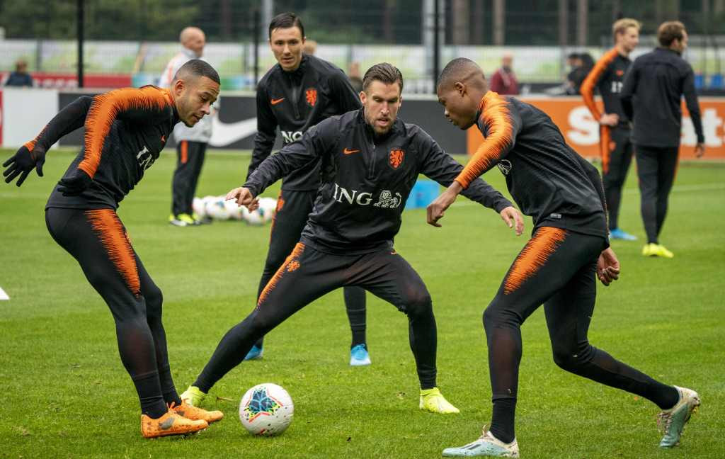 Persiapan timnas Belanda jelang menghadapi Irlandia Utara (Foto: AFP/Jerry Lampen)