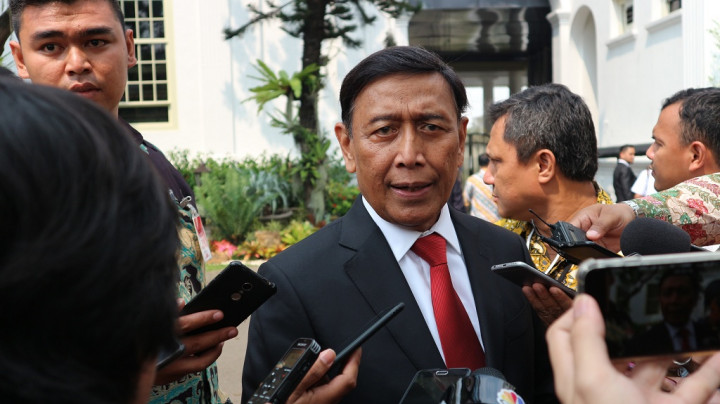 Penyerangan Kepada Wiranto Meleset Mengenai Kapolsek