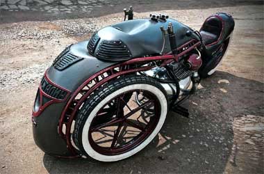 Motor Ini Dibangun Terinspirasi Kereta Uap Uni Soviet