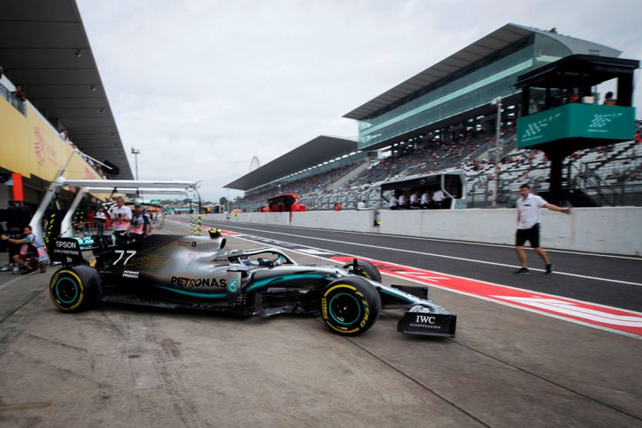 Mercedes Dominan, Bottas Kuasai Sesi Latihan Bebas Pertama