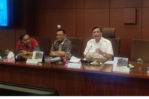 Luhut Waspada Usai Penyerangan Wiranto