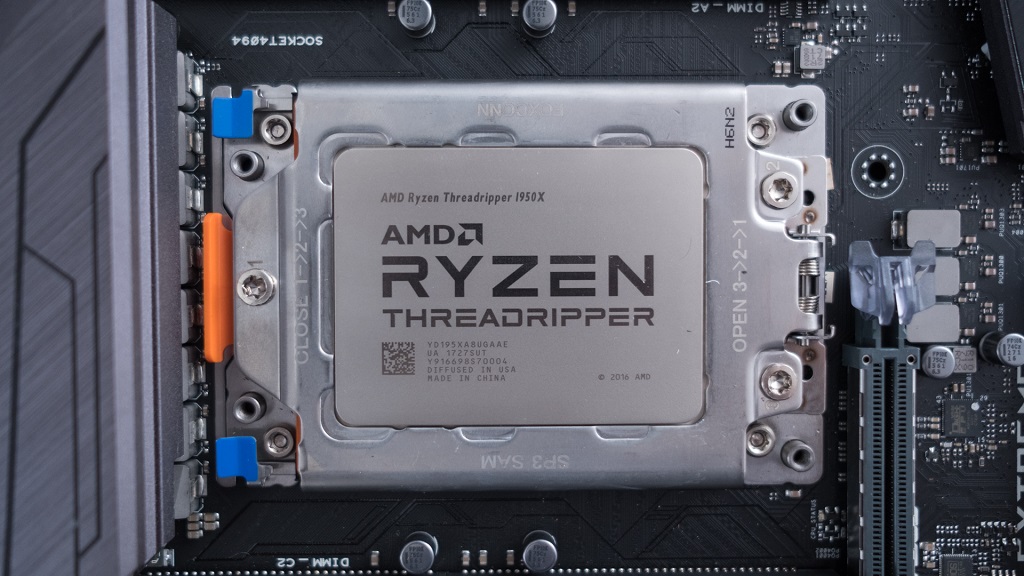Tampilan AMD Ryzen Threadripper generasi pertama.