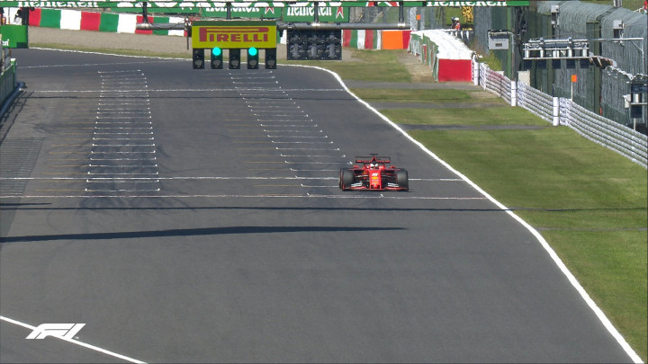 Sebastian Vettel Segel Start Terdepan di Suzuka