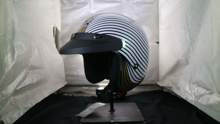 JP Ajak Katros Garage kolaborasi Bikin Helm Retro