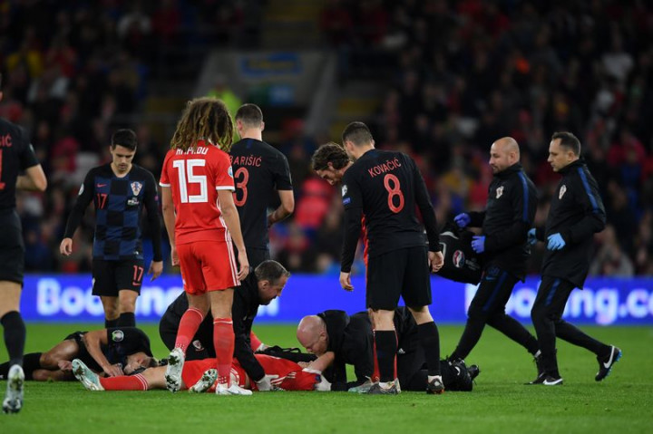 Alasan Giggs Tetap memainkan James Usai Berbenturan dengan Bek Kroasia