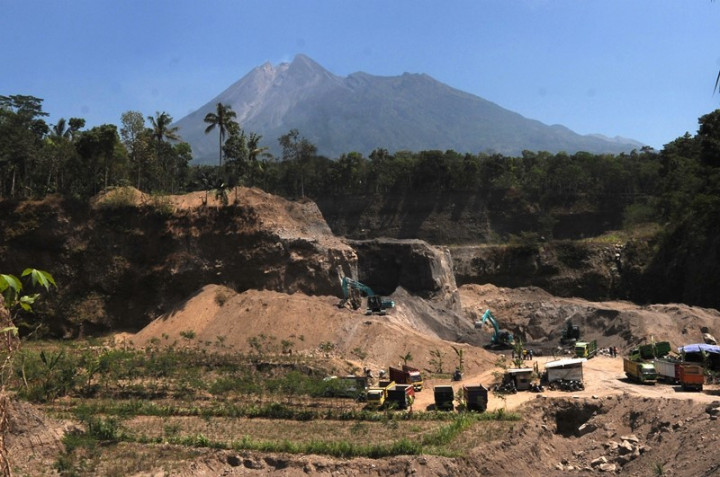 Kamera Pengawas Merapi Rusak Akibat Erupsi