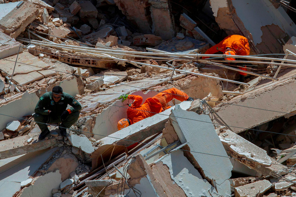 Bangunan 7 Lantai di Brasil Runtuh, 1 Orang Tewas