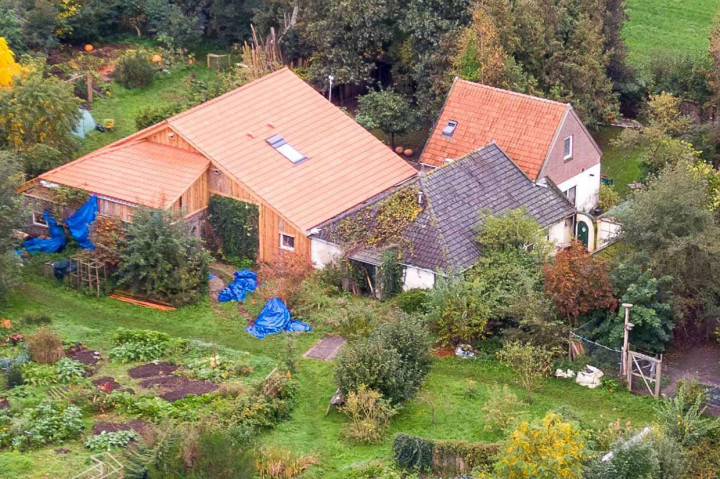 Tunggu Kiamat, Keluarga di Belanda Sembunyi di Bawah Tanah