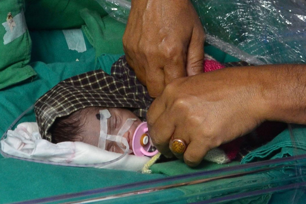 Terkubur 2 Hari, Seorang Bayi Ditemukan Hidup