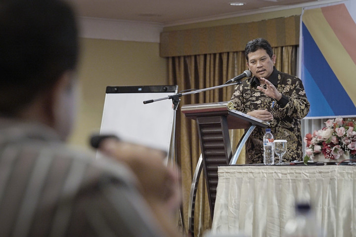 Guru Besar Harus Produktif Karena Tunjangannya Juga Besar