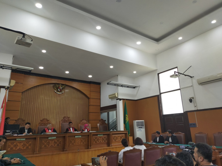 Nunung Kecewa Sidang Ditunda