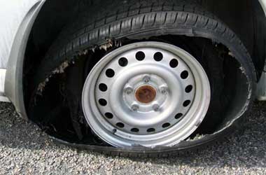 Antisipasi Kecelakaan Akibat Pecah Ban