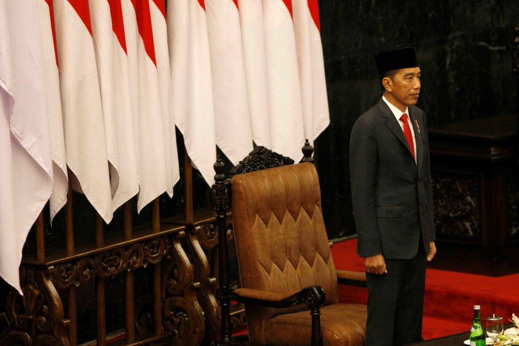  Jokowi  Main Simbol Jelang Pengumuman Menteri Medcom id