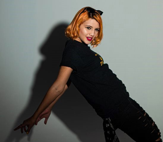 Ide Pakaian Jin Hitam yang Perlu Anda Coba