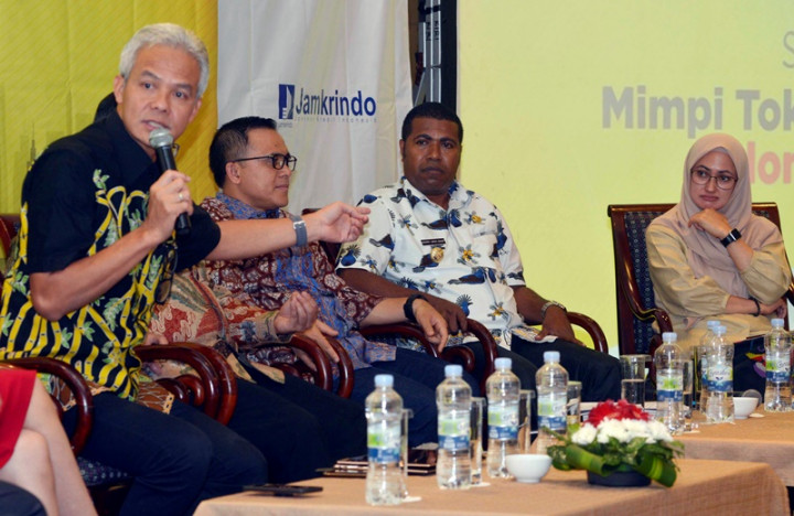 Ganjar Ajak Warganya Menjaga Nama Baik Indonesia