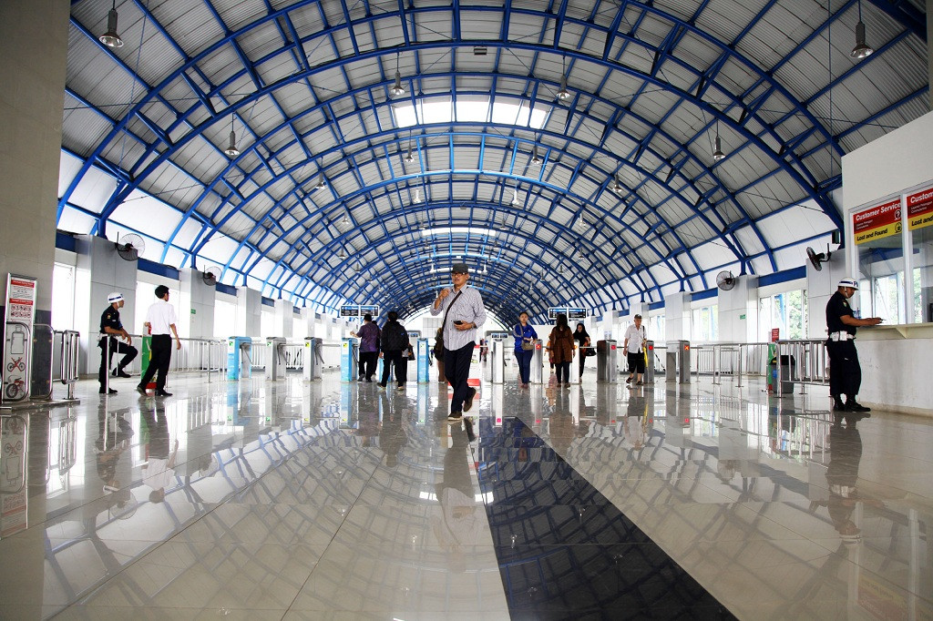 Stasiun Palmerah Sementara Tak Melayani Penumpang  Medcom.id