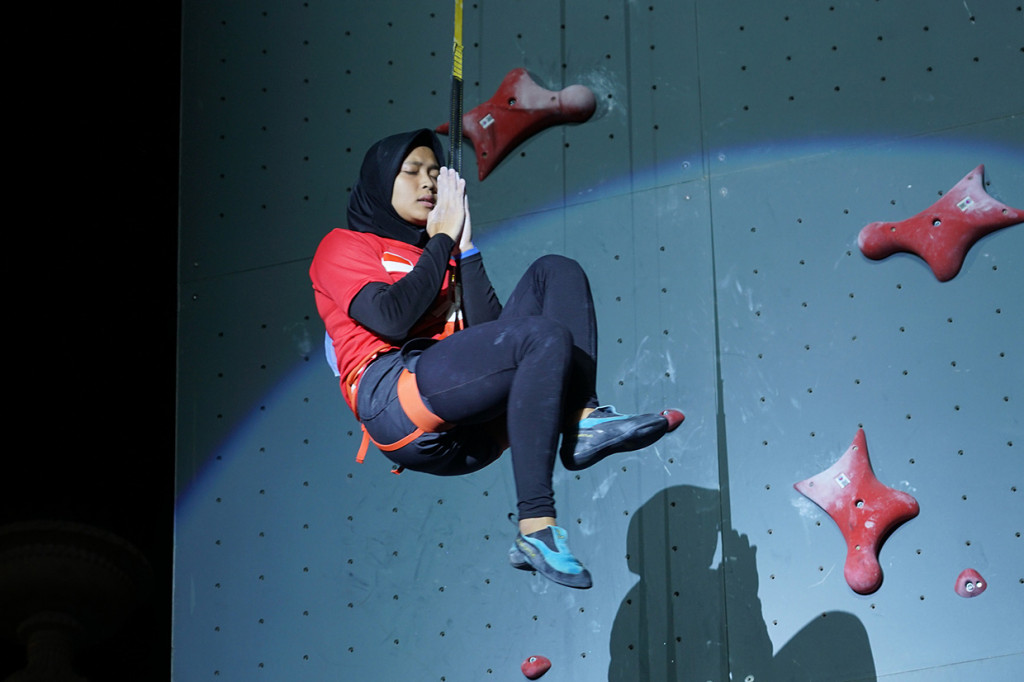 Aries Susanti Pecahkan Rekor Dunia di IFSC World Cup