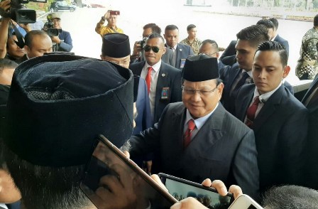 Prabowo-Sandi Semobil Menghadiri Pelantikan Jokowi-Ma'ruf