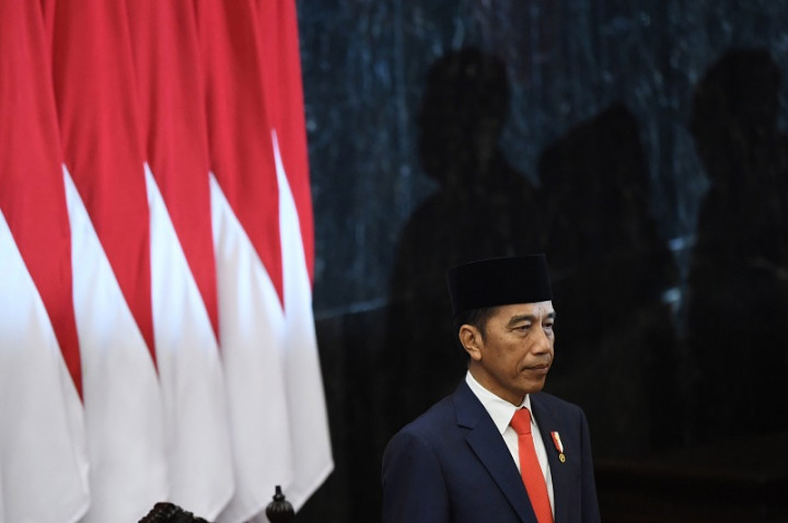 Baru Dilantik, Jokowi Langsung Minta Dua UU